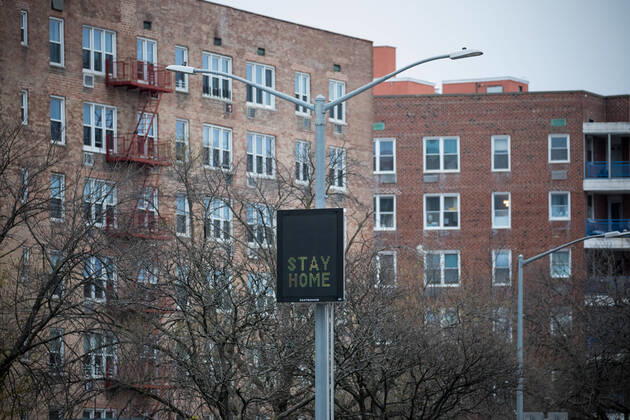 (200420) -- NEW YORK, April 20, 2020 (Xinhua) -- A digital board signaling Stay Home is seen on the Coney Island in the Brooklyn borough of New York, the United States, April 19, 2020. The total number of COVID-19 cases in the United States topped 750,000 Sunday evening, reaching 759,086 as of 8:00 p.m. (0000 GMT on Monday), according to the Center for Systems Science and Engineering (CSSE) at Johns Hopkins University. A total of 40,661 people have died of the disease in the country, according to the CSSE. (Photo by Michael Nagle Xinhua) U.S.-NEW YORK-COVID-19