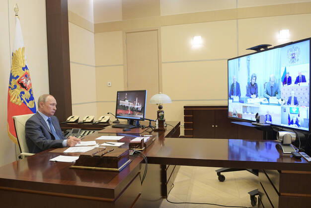 MOSCOW REGION, RUSSIA - APRIL 20, 2020: Russia s President Vladimir Putin during a video conference meeting on the COVID-19 coronavirus situation in Russia, at Novo-Ogaryovo residence. Alexei Druzhinin Russian Presidential Press and Information Office TASS  TS0D66C6