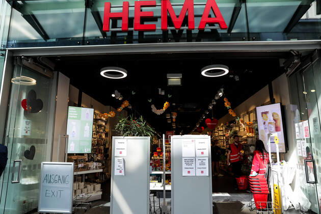 Koelner Innenstadt; 20.04.2020 Klares Konzept bei HEMA. Die Koelner Innenstadt am ersten Tag nach Lockerung der Covid-19-Beschraenkungen. Koeln Innenstadt NRW Deutschland Copyright: xBEAUTIFULxSPORTS Wunderlx