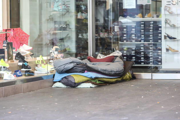Tag 1 nach Shutdown 2020.04.20 Dortmund nach dem Shutdown. So ist die Lage am ersten Tag in der Dortmunder Fussgängerzoone auf dem Westenhellweg. Dortmund NRW Germany