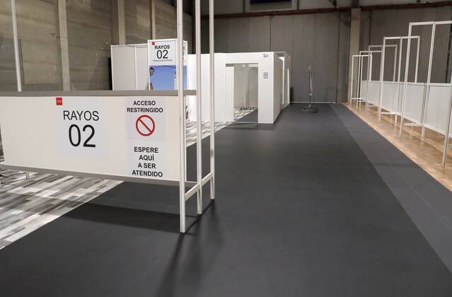 General view of the deserted Ward 7 at the Ifema facilities in Madrid, Spain, 20 April 2020. The medical temporary facilities are to be dismantled due to a decrease in cases in the region. The Spanish government declared the state of emergency on 14 March 2020 and the Mediterranean country has since been under a lockdown in a bid to slow down the spread of the pandemic COVID-19 disease caused by the SARS-CoV-2 coronavirus. Field hospital Ifema facilities to be dismantled in following days !ACHTUNG: NUR REDAKTIONELLE NUTZUNG!  Copyright: xJ.J.Guillenx GRAF3360 20200420-637230078632437716
