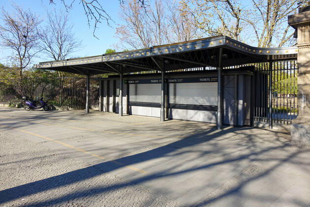 20.04.2020,Berlin,Deutschland,GER,die Stadt zu Zeiten der Corona Pandemie. Zoologischer Garten Berlin (Zoo).