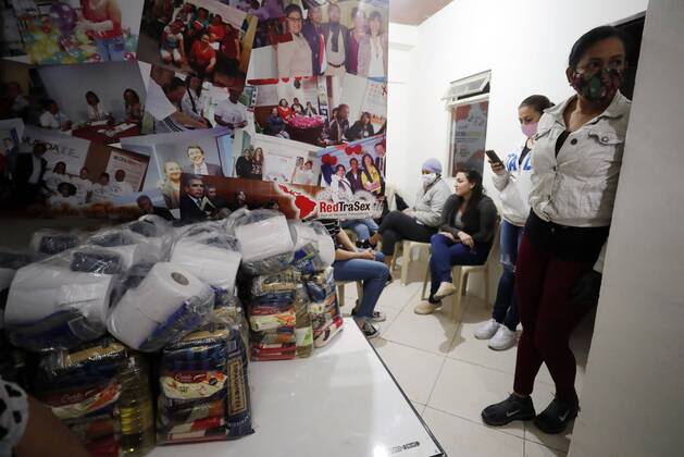 The Colombian sex workers union (Sintrasexco) delivers groceries to some of its affiliates in Bogota, Colombia, 20 April 2020. Sex workers demand aid from the Colombian Government, as they cannot work during quarantine for fear of getting COVID-19. Sexual workers demand aid from Colombian Government !ACHTUNG: NUR REDAKTIONELLE NUTZUNG!  Copyright: xMauricioxDuenasxCastanedax AME4047 20200420-637230123138120891
