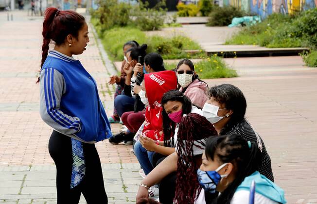 The Colombian sex workers union (Sintrasexco) delivers groceries to some of its affiliates in Bogota, Colombia, 20 April 2020. Sex workers demand aid from the Colombian Government, as they cannot work during quarantine for fear of getting COVID-19. Sexual workers demand aid from Colombian Government !ACHTUNG: NUR REDAKTIONELLE NUTZUNG!  Copyright: xMauricioxDuenasxCastanedax AME4048 20200420-637230123150947742