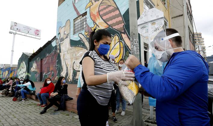 The Colombian sex workers union (Sintrasexco) delivers groceries to some of its affiliates in Bogota, Colombia, 20 April 2020. Sex workers demand aid from the Colombian Government, as they cannot work during quarantine for fear of getting COVID-19. Sexual workers demand aid from Colombian Government !ACHTUNG: NUR REDAKTIONELLE NUTZUNG!  Copyright: xMauricioxDuenasxCastanedax AME4051 20200420-637230123763963647