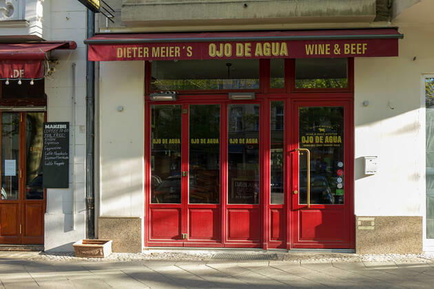 20.04.2020,Berlin,Deutschland,GER,die Stadt zu Zeiten der Corona Pandemie. Dieter Meiers Oho de Agua Wine und Beef Restaurant.