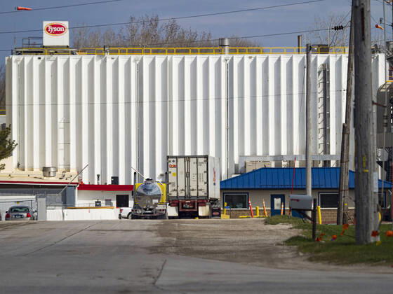 April 20, 2020, Perry, Iowa, U.S: The main entrance to the Tyson Foods pork processing plant in Perry, IA. The Tyson pork processing plant in Perry reported over the weekend that at least two dozen workers had tested positive for COVID-19. The plant is closed Monday, April, 20 for a thorough cleaning and sanitization. At least five meat packing plants in Iowa have reported outbreaks of COVID-19. In addition to the five plants in Iowa, meat packing plants close to Iowa in Nebraska, South Dakota, and Minnesota have reported outbreaks of COVID-19 (SARS-CoV-2, Coronavirus). The Tyson plant has more than 1,400 workers and is the largest single employer in Perry. The state of Iowa has begun providing surveillance testing of meatpacking plants to more broadly test employees even if they are not experiencing symptoms of COVID-19. State strike t - ZUMAk94_ 20200420_zaf_k94_008 Copyright: xJackxKurtzx