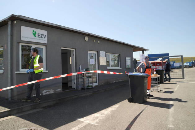 Der Wertstoffhof des Entsorgungszweckverbands Völklingen öffnet nach einer vierwöchigen Schließung wegen der Corona Krise am Montag (20.04.2020) für Kunden. Hier die Abgabestelle in Fürstenhausen.