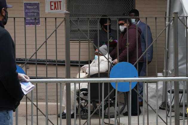 April 20, 2020, New York, NY, USA: People wait on line for a COVID-19 test at NYC Health+ Hospitals Sydenham in Harlem on April 20, 2020 in New York. New York USA - ZUMAb148 20200420_zap_b148_051 Copyright: xBryanxSmithx