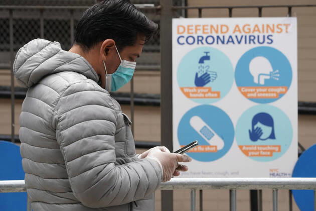 April 20, 2020, New York, NY, USA: People wait on line for a COVID-19 test at NYC Health+ Hospitals Sydenham in Harlem on April 20, 2020 in New York. New York USA - ZUMAb148 20200420_zap_b148_057 Copyright: xBryanxSmithx