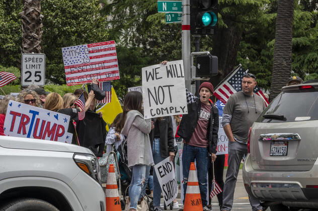 April 20, 2020, Sacramento, California, USA: Demonstrators converged on the California Capitol in Sacramento on Monday, April 20, 2020, to protest the state s stay-at-home orders to slow the spread of the coronavirus. Sacramento USA - ZUMAby1_ 20200420_zap_by1_001 Copyright: xRenÃ exC.xByerx