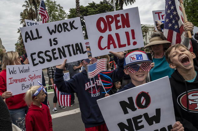 April 21, 2019, Sacramento, California, USA: Demonstrators converged on the California Capitol in Sacramento on Monday, April 20, 2020, to protest the state s stay-at-home orders to slow the spread of the coronavirus. Sacramento USA - ZUMAby1_ 20190421_zap_by1_010 Copyright: xRenÃ exC.xByerx