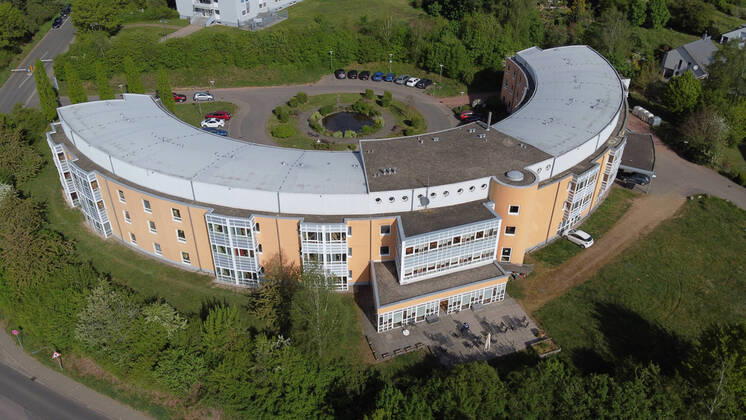 Die Seniorenresidenz Viktoria Püttlingen am Dienstag (21.4.2020). Das Haus der Arbeiterwohlfahrt (AWO) ist vom Corona-Virus in besonderer Weise betroffen. 16 Menschen starben hier.