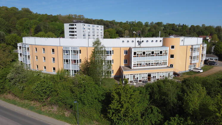 Die Seniorenresidenz Viktoria Püttlingen am Dienstag (21.4.2020). Das Haus der Arbeiterwohlfahrt (AWO) ist vom Corona-Virus in besonderer Weise betroffen. 16 Menschen starben hier.