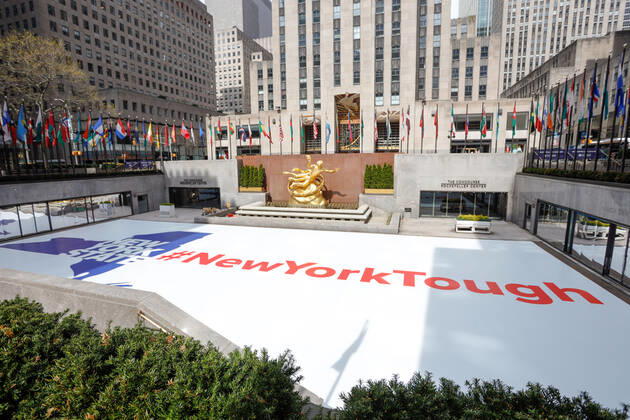 April 21, 2020, New York, New York, USA: Message NewYorkTough is seen where the ice skating rink of the Rockefeller Center on Manhattan Island in New York in the United States was. The city is the epicenter of the new Coronavirus Pandemic New York USA - ZUMAc233 20200421_zsp_c233_011 Copyright: xVanessaxCarvalhox