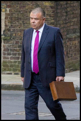 . 21 04 2020. London, United Kingdom. Coronavirus Briefing In Downing Street. Professor Jonathan Van Tam, deputy chief medical officer for England, arrives in Downing Street ahead of Covid-19 briefing.  xMartynxWheatleyx xi-Imagesx IIM-21044-0011