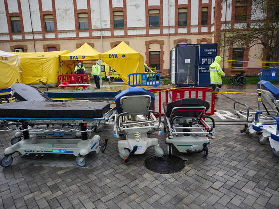 April 21, 2020, Pamplona, Navarra, SPAIN: DYA Navarra proceeds to disinfect the stretchers used by the Hospital Complex of Navarra during the Covid-19 pandemic on April 21, 2020 in Pamplona, Spain Pamplona SPAIN - ZUMAa181 20200421_zaa_a181_027 Copyright: xEduardoxSanzx