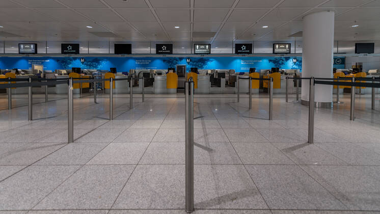 Auswirkungen Corona Flughafen München Im Bild Check-In Star Alliance Partner Terminal 2 leer geschlossen verweist. München Flughafen München Bayern Deutschland Copyright: Passion2Press MarkusxFischerx