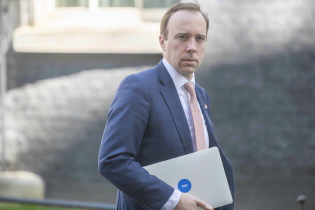 . 21 04 2020. London, United Kingdom. Health Secretary Matt Hancock in Downing Street, London as the Coronavirus lockdown continues.  xi-Imagesx IIM-21046-0028