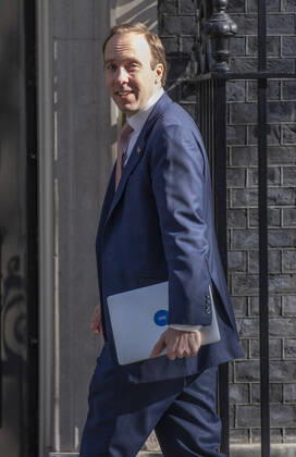 . 21 04 2020. London, United Kingdom. Health Secretary Matt Hancock in Downing Street, London as the Coronavirus lockdown continues.  xi-Imagesx IIM-21046-0020