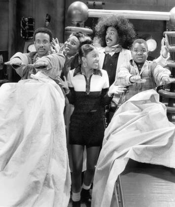 THE PARENT HOOD, (from left): Tevin Campbell, Suzzane Douglas, Reagan Gomez-Preston, Robert Townsend, Gary Coleman, Rappin It Up , (Season 3, aired May 18, 1997), 1995-99. Warner Bros. Television Courtesy: Everett Collection Warner Bros Courtesy Everett Collection !ACHTUNG AUFNAHMEDATUM GESCHÄTZT! PUBLICATIONXNOTxINxCANxCHNxFRAxITAxJPNxNORxPOLxRUSxESPxUKxUSA Copyright: xWarnerxBros CourtesyxEverettxCollectionx TBDPAHO EC012