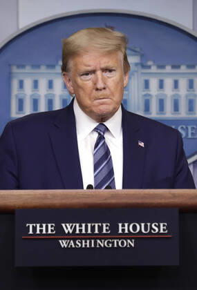 United States President Donald J. Trump reacts as he speaks at the Coronavirus Task Force press briefing at the White House in Washington on April 21, 2020. Copyright: xGripasx xPoolxviaxCNPx xMediaPunchx