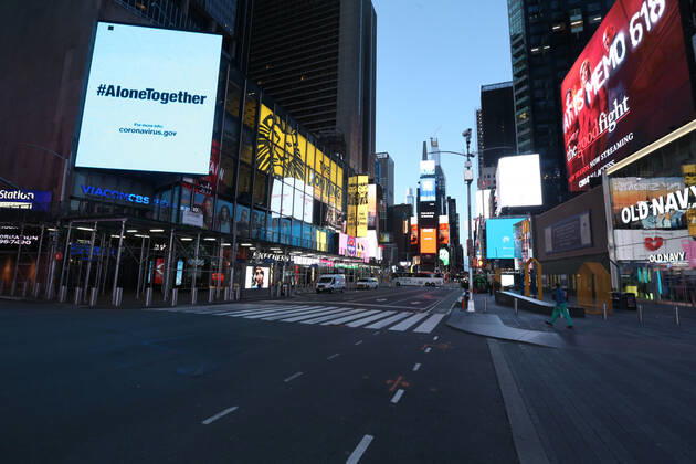April 21, 2020, New York City, NY, United States: Times Square during the time of COVID-19 novel Coronavirus is virtually deserted. New York City United States - ZUMAh16_ 20200421_zaf_h16_019 Copyright: xDanxHerrickx