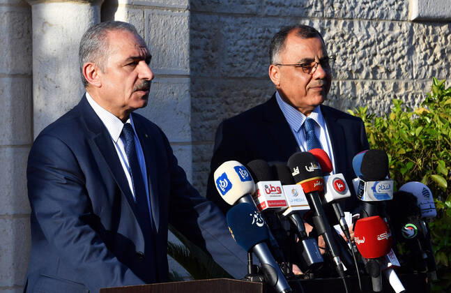 April 21, 2020, Ramallah, West Bank, Palestinian Territory: Palestinian Prime Minister Mohammad Ishtayeh, speaks at a press conference, in the West Bank city of Ramallah, on April 21, 2020 Ramallah Palestinian Territory - ZUMAap3_ 20200421_zaf_ap3_122 Copyright: xPrimexMinisterxOfficex