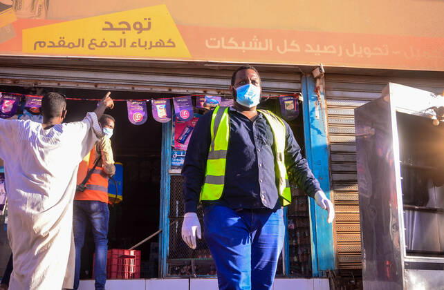 April 21, 2020, Khartoum, Khartoum, Sudan: Sudanese spray disinfectant as a preventive measure amid fears of the spread of the coronavirus disease (COVID-19) in Khartoum, Sudan, on April 21, 2020 Khartoum Sudan - ZUMAap3_ 20200421_zaf_ap3_125 Copyright: xFaizxAbuxBakrx