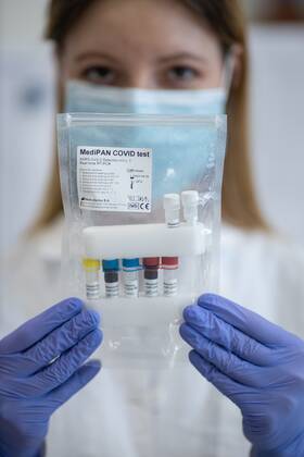 The first all-Polish test for the coronavirus The first all-Polish test for the coronavirus at the the Institute of Bioorganic Chemistry of the Polish Academy of Science on April 22, 2020 in Poznan, Poland. The test has been already produced and came into use. EN_01425834_0003 