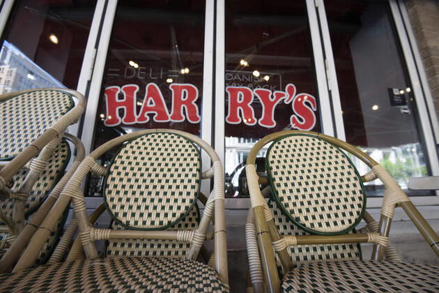 The popular Harry s Bar and Restaurant is closed in downtown Washington, DC on Wednesday, April 22, 2020 in Washington, DC. Office buildings, retail stores and restaurants are essentially closed downtown in the Nation s Capital due to COVID-19. Depending on how long the shutdown will last, some say 30% to 50% of the DC restaurants and bars will not be able to reopen.  WAS2020042207 PATxBENIC