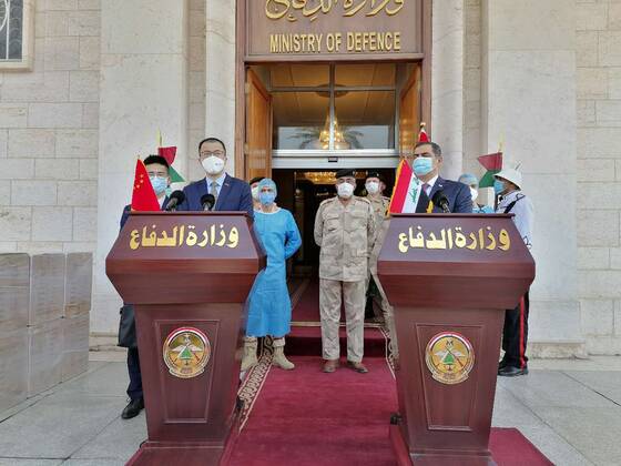 (200422) -- BAGHDAD, April 22, 2020 (Xinhua) -- Iraqi Minister of Defense Najah al-Shammari (R, front) and Chinese Ambassador to Iraq Zhang Tao (L, front) attends a joint press conference in Baghdad, Iraq, April 22, 2020. Chinese Ambassador to Iraq Zhang Tao on Wednesday handed medical aid to Iraqi Ministry of Defense to fight COVID-19. (Xinhua) IRAQ-BAGHDAD-CHINA-MEDICAL AID 