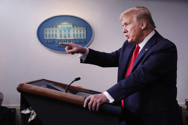 April 22, 2020, Washington, District of Columbia, USA: US President Donald J. Trump is joined by members of the Coronavirus Task Force to deliver remarks on the COVID-19 pandemic in the James S. Brady Press Briefing Room of the White House in Washington, DC, USA, 22 April 2020 Washington USA - ZUMAs152 20200422_zaa_s152_084 Copyright: xMichaelxReynoldsx