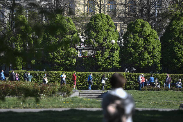 People waiting queue to take a sample for a covid-19 test, on April 23, 2020, in Zitek Gardens, Prague, Czech Republic. Across-the-board testing of population for new coronavirus began today. Test points open in Prague at 10:00, in Brno and Litomerice at 8:00. The goal is to find out the presence of coronavirus in Czech population. (CTKxPhoto MichalxKamaryt) CTKPhotoP202004230320501 kmt 7