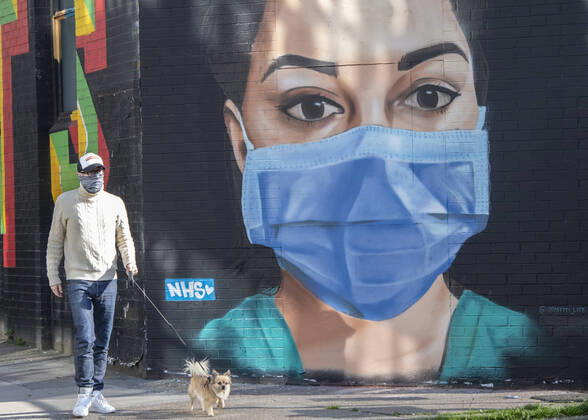 Coronavirus in Großbritannien, Eindrücke aus London . 22 04 2020. London, United Kingdom. Coronavirus murals in London.  xi-Imagesx IIM-21053-0009