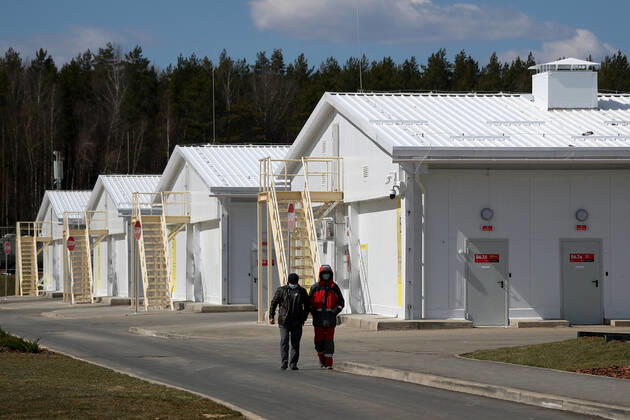 MOSCOW, RUSSIA - APRIL 23, 2020: Buildings at an infectious desease centre of Demikhov city hospital No 68 for coronavirus patients; a new 800-bed infectious disease centre in the village of Voronovskoye was built within a month using pre-fabricated structures; after the COVID-19 pandemic, the centre will deal with all types of infectious diseases. Valery Sharifulin TASS  TS0D6CD2