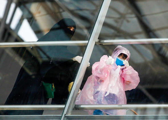 April 23, 2020, Bangkok, Thailand: A kid looks on while wearing a face mask as a preventive measure during the Coronavirus (COVID-19) crisis at the Suvarnabhumi Airport..Thailand has so far reported 2,839 cases of COVID-19 coronavirus with most of the cases reported in the Capital city of Bangkok. Bangkok Thailand - ZUMAs197 20200423_zaa_s197_014 Copyright: xChaiwatxSubprasomx