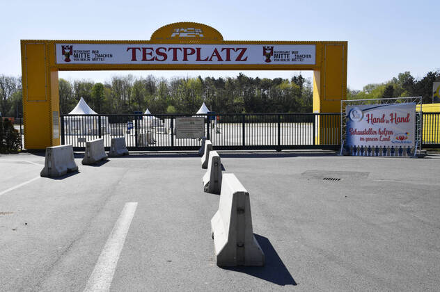 News Bilder des Tages Der Zentrale Festplatz am Kurt-Schumacher-Damm 207 wird zur ersten Corona-Teststation in Berlin. Berlin, 23.04.2020