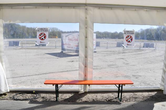 Der Zentrale Festplatz am Kurt-Schumacher-Damm 207 wird zur ersten Corona-Teststation in Berlin. Berlin, 23.04.2020
