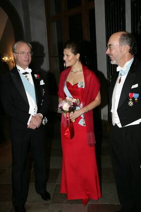 Crown Princess Victoria and King Carl XVI Gustaf Attendance at the Royal Musical Academys Feast Meeting with Subsequent Dinner, Musical Academy, Grand Hôtel 2006 11 27 c Charles Hammarsten IBL Kings House Sweden x2492x, Copyright: xCharlesxHammarsten TTx