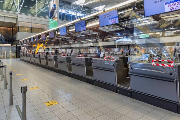 SCHIPHOL 23-04-2020, Schiphol preparing departure and arrivals for a 1,5 meter distance at the terminals Schiphol preparing for a 1,5 meter distance at the terminals  x7903946x Copyright: