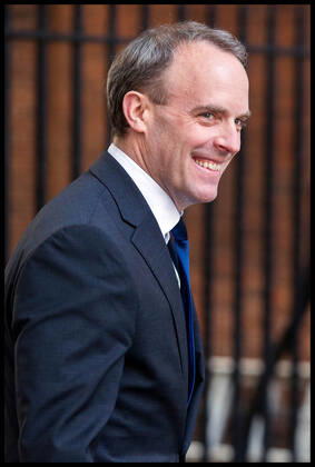 . 23 04 2020. London, United Kingdom. Coronavirus Briefing In Downing Street. Dominic Raab - Secretary of State for Foreign and Commonwealth Affairs, First Secretary of State arrives in Downing Street.  xMartynxWheatleyx xi-Imagesx IIM-21054-0030