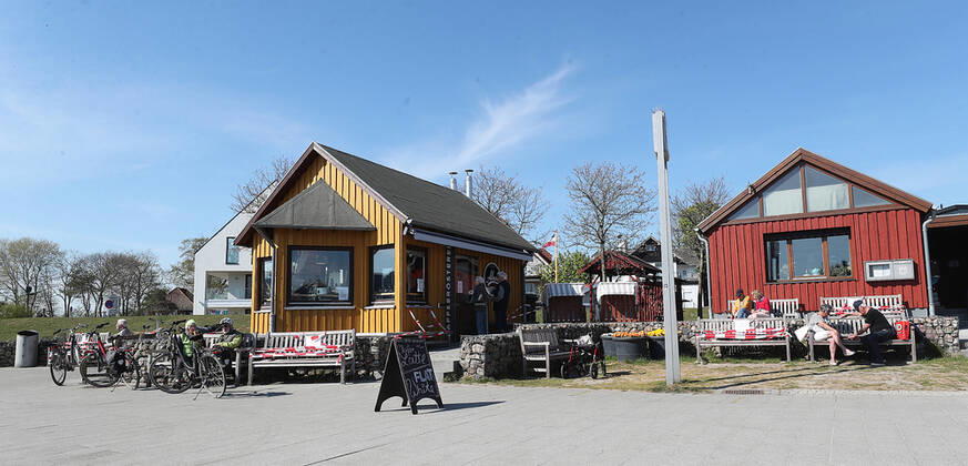 Kaffeeverkauf ausser Haus im Hafen von Niendorf Niendorf