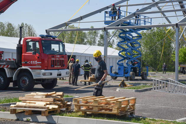 construction of the field hospital at monselice donated from qatar to italy during Construction of The Qatar Field Hospital at Monselice, Health in monselice (pd), Italy, April 23 2020  Copyright: xLM SimonexPiccirillix xIPAx xLivexMediax 0