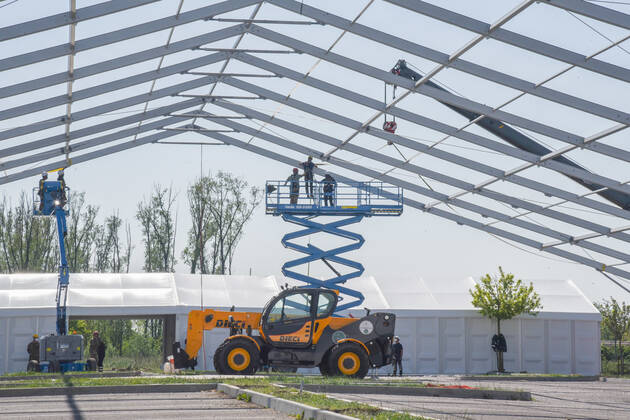 construction of the field hospital at monselice donated from qatar to italy during Construction of The Qatar Field Hospital at Monselice, Health in monselice (pd), Italy, April 23 2020  Copyright: xLM SimonexPiccirillix xIPAx xLivexMediax 0
