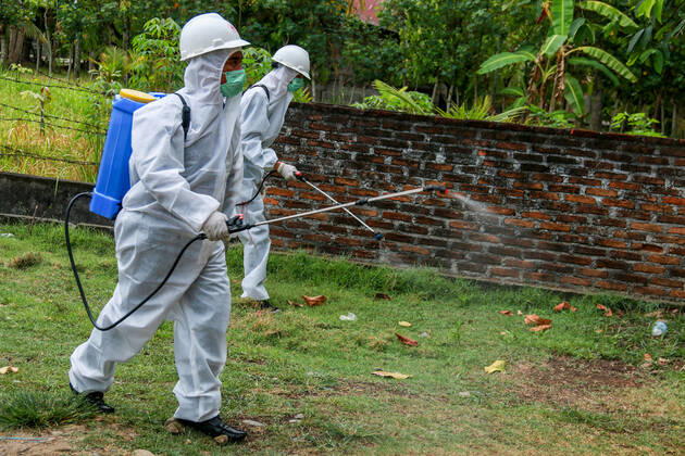 April 23, 2020, Aceh Utara, Aceh, Indonesia: Volunteers from the Indonesian Red Cross (PMI) disinfect the Baiturrahman Mosque as a preventive measure against the spread of coronavirus ahead of the holy month of Ramadan in North Aceh Regency. Aceh Utara Indonesia - ZUMAs197 20200423_zaa_s197_137 Copyright: xMaskurxHasx