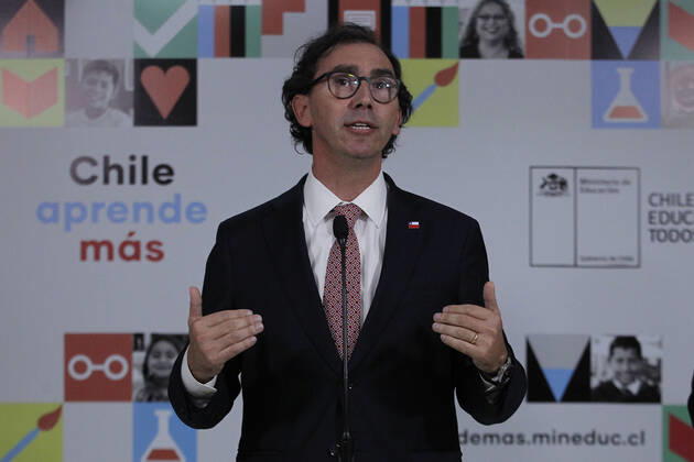 Santiago, April 23, 2020 The Minister of Education, Raul Figueroa, clarifies doubts about the return to classes Dragomir Yankovic Aton Chile, Santiago Chile Aton 414048  Copyright: DRAGOMIRxYANKOVIC ATONxCHILE