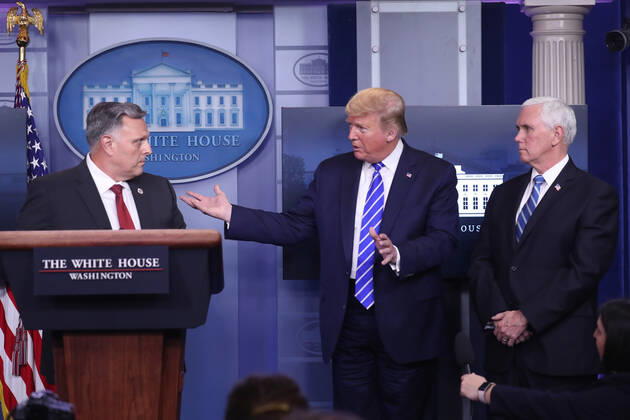 (L-R) Senior Official Performing the Duties of the Under Secretary for Science and Technology Bill Bryan, United States President Donald J. Trump and US Vice President Mike Pence are joined by members of the Coronavirus Task Force to deliver remarks on the COVID-19 pandemic in the James S. Brady Press Briefing Room of the White House in Washington, DC, USA, 23 April 2020. Copyright: xMichaelxReynoldsx xPoolxviaxCNPx MediaPunchx
