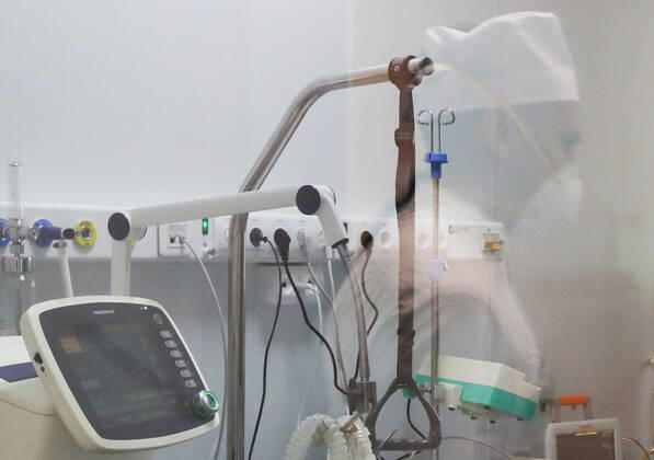 Coronavirus in Russland, MilitÃ¤rkrankenhaus in Odinzowo fÃ¼r Coronapatienten umgerÃ¼stet MOSCOW REGION, RUSSIA - APRIL 24, 2020: Equipment at a multipurpose medical centre for coronavirus patients opened at a military hospital of the Russian Strategic Missile Forces (Vishnevsky 3rd Central Military Clinical Hospital) in Odintsovo. Stanislav Krasilnikov TASS  TS0D6E6C