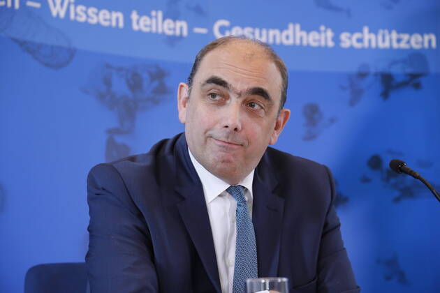 Prof. Dr. Lars Schaade, Vizepräsident des Robert Koch-Instituts in Berlin, Deutschland, Berlin, Pressebriefing des Robert-Koch-Instituts, 24.04.2020